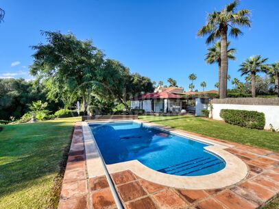 Villa Iroko - Rymligt familjehem i Sotogrande