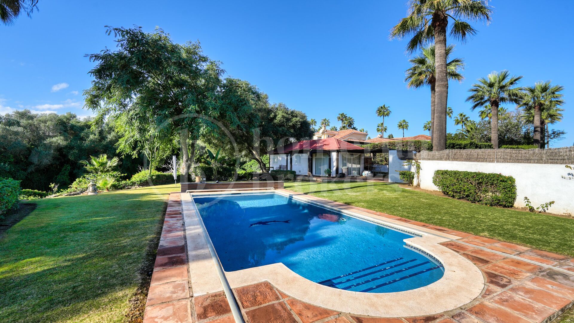 Villa Iroko - Rymligt familjehem i Sotogrande