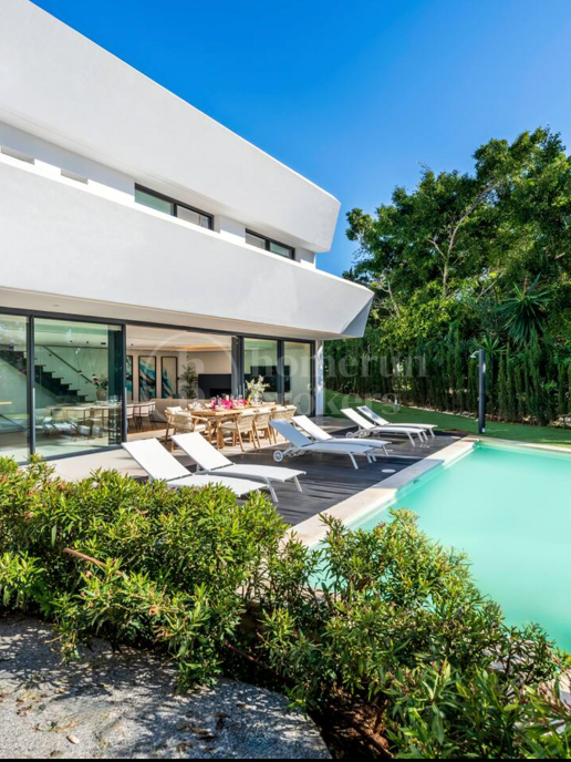 Villa Bianca - Modern Luxury Villa in La Reserva de Marbella
