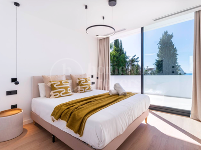 Villa Bianca Modern lyx Villa i La Reserva de Marbella