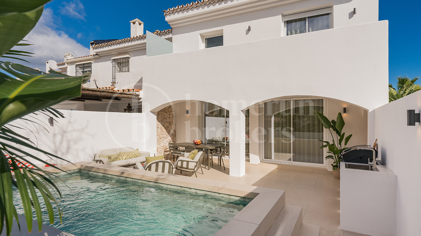 Casa Las Petunias - Beachside modern Townhouse in San Pedro