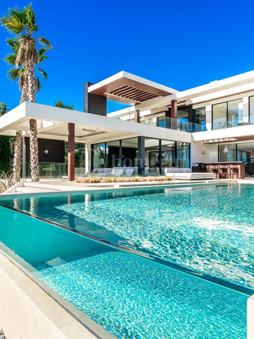 Villa Spectre - Samtida 5 sovrum Villa med havsutsikt