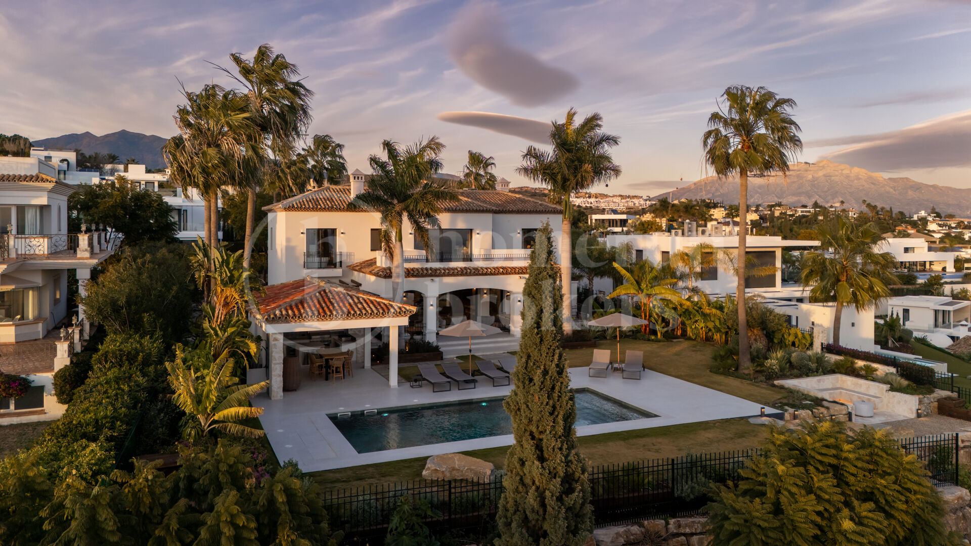 Casa de Luna - Modern Andalusian Villa with Sea Views