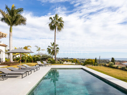 Casa de Luna - Modern Andalusian Villa with Sea Views