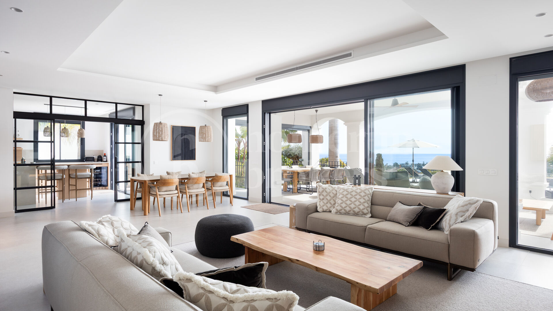 Casa de Luna - Modern Andalusian Villa with Sea Views