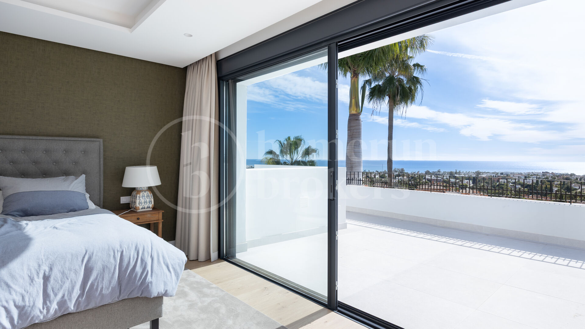 Casa de Luna - Modern Andalusian Villa with Sea Views