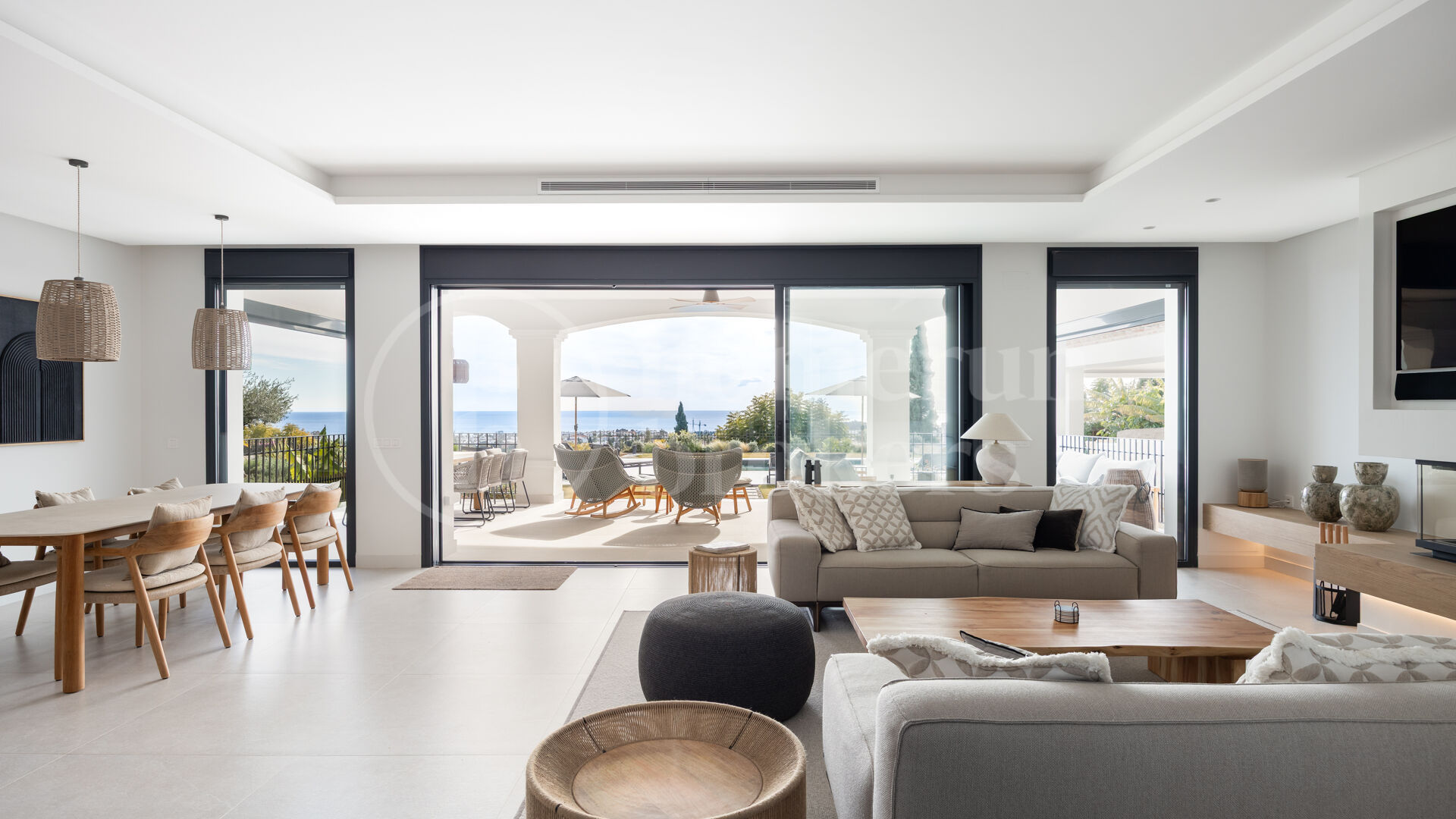 Casa de Luna - Modern Andalusian Villa with Sea Views