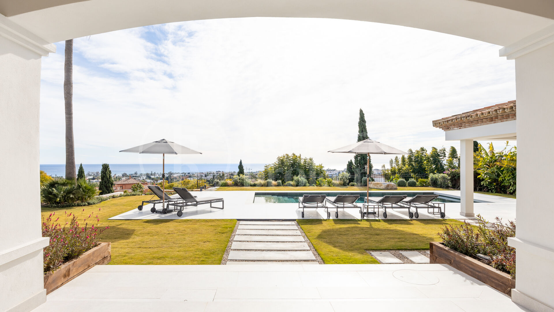 Casa de Luna - Modern Andalusian Villa with Sea Views