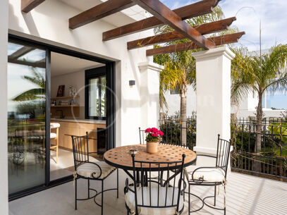 Casa de Luna - Modern Andalusian Villa with Sea Views