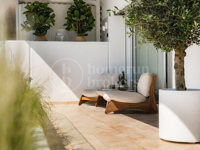 Apartment Arka Hill - Renovated 3-Bedroom with Sea Views in Marbella Golden Mile
