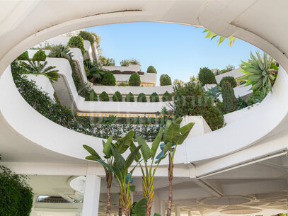 Apartment Arka Hill - Renovated 3-Bedroom with Sea Views in Marbella Golden Mile