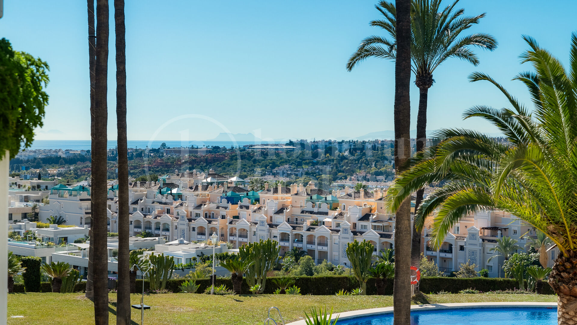 Lägenhet Arka Hill - Renoverad 3-rum med havsutsikt i Marbella Golden Mile