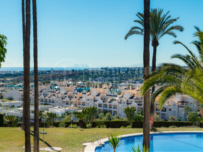 Apartment Arka Hill - Renovated 3-Bedroom with Sea Views in Marbella Golden Mile