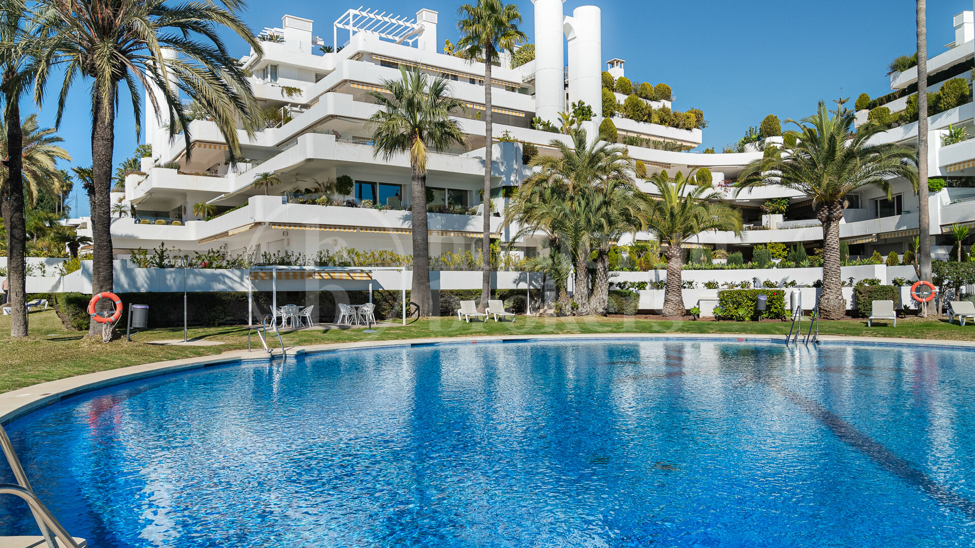 Lägenhet Arka Hill - Renoverad 3-rum med havsutsikt i Marbella Golden Mile