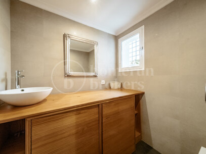 Villa Peony – Andalusisk Villa i Dubbelgated Community