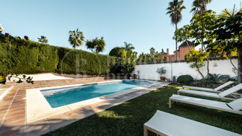 Villa Peony - Andalusian Villa in Double-Gated Community