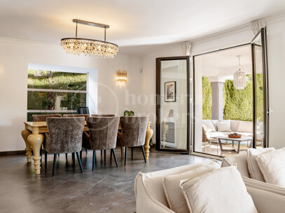 Villa Peony – Andalusisk Villa i Dubbelgated Community