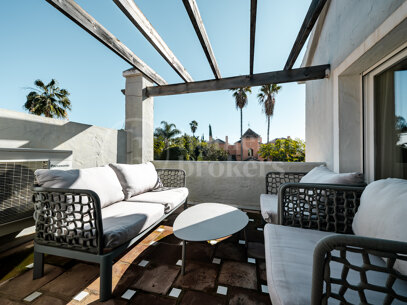Villa Peony – Andalusisk Villa i Dubbelgated Community