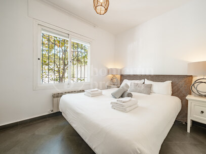 Villa Peony – Andalusisk Villa i Dubbelgated Community