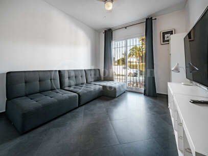 Villa Peony – Andalusisk Villa i Dubbelgated Community