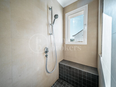 Villa Peony – Andalusisk Villa i Dubbelgated Community