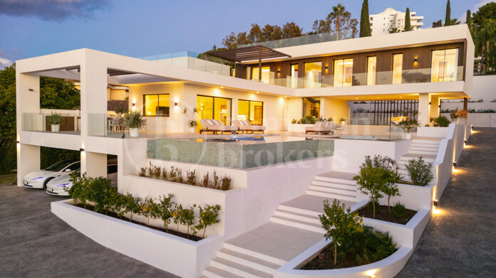 Villa Julia – Contemporary Newly Built Luxury Villa