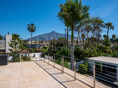 Villa Darya - Family Villa within Walking Distance to Puerto Banús