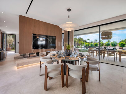 Villa Azure Oasis - Modern villa vid stranden