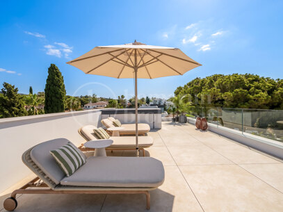 Villa Azure Oasis - Modern villa vid stranden