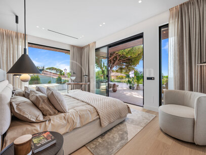 Villa Azure Oasis - Modern villa vid stranden