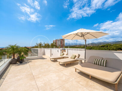 Villa Azure Oasis - Modern villa vid stranden