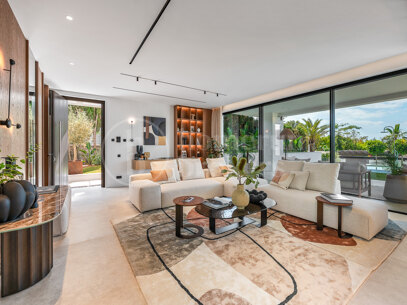 Villa Azure Oasis - Modern villa vid stranden
