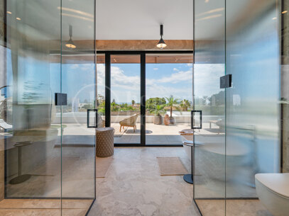 Villa Azure Oasis - Modern villa vid stranden