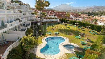 Penthouse Las Lolas – Renovated Penthouse for Sale in Nueva Andalucía