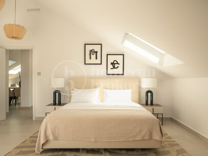 Penthouse Las Lolas – Renovated Penthouse for Sale in Nueva Andalucía