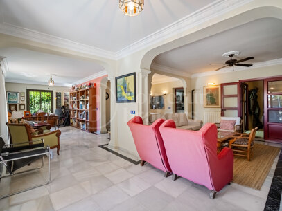 Villa La Merced – Renovation & Investment Opportunity