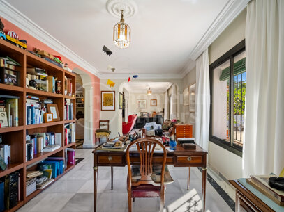 Villa La Merced – Renovation & Investment Opportunity