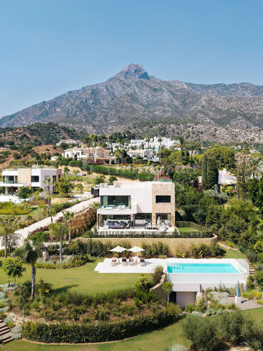 Villa Harmony - Luxury Design with a Private Spa and Panoramic Sea Views in Marbella Hill Club