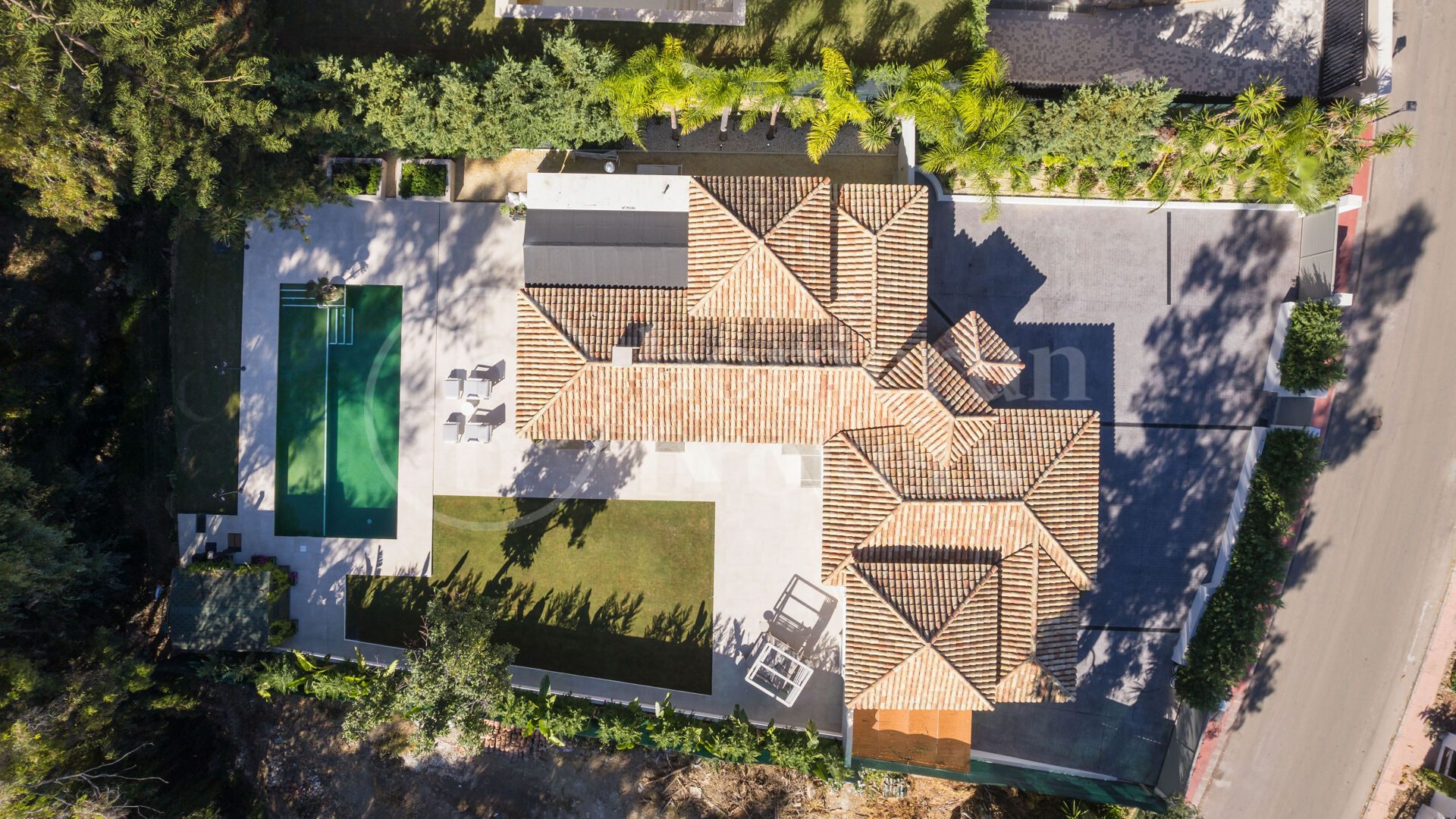 Villa Camelia - Elegant Villa i La Cerquilla, Nueva Andalusien