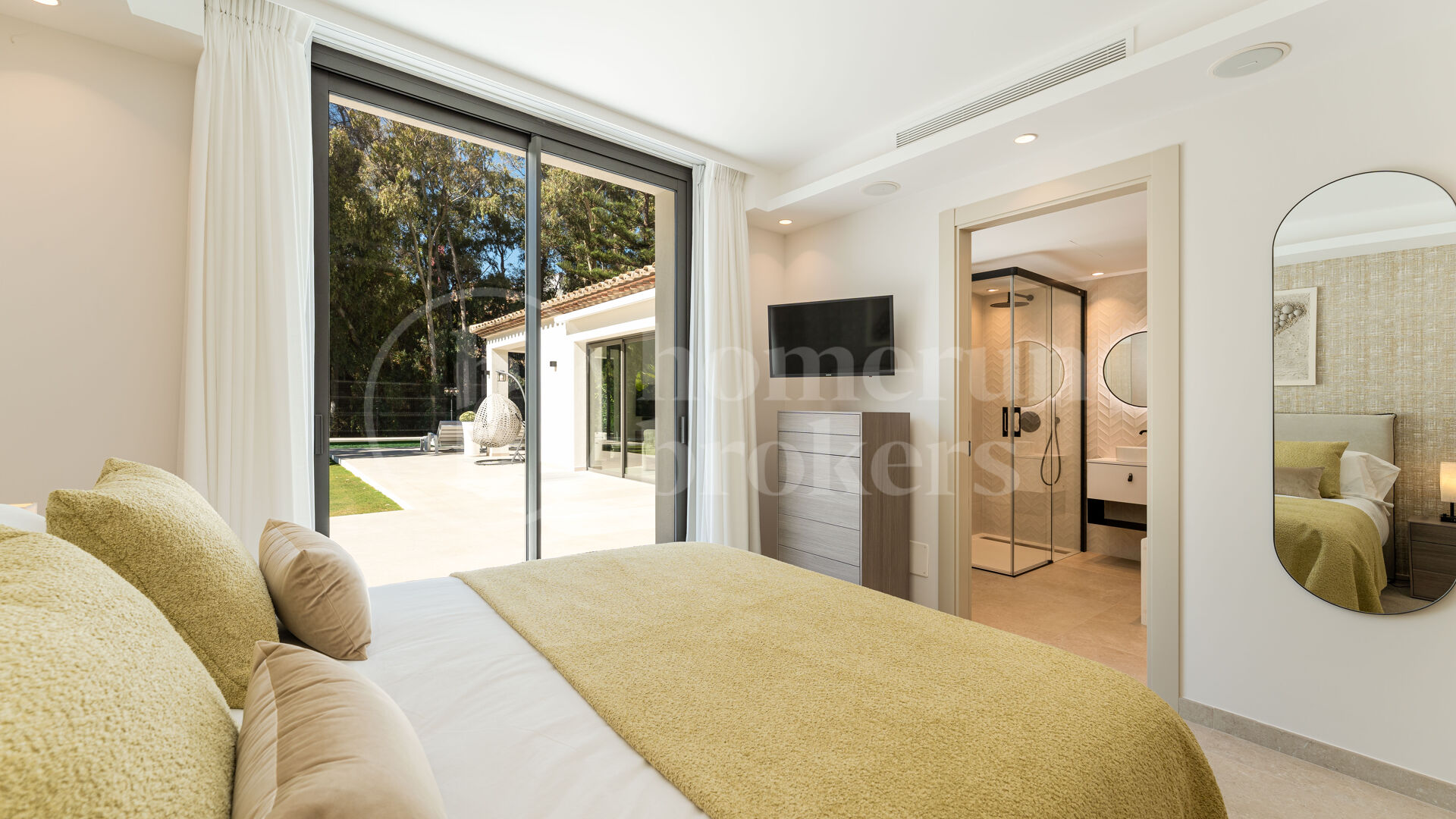 Villa Camelia - Elegant Villa i La Cerquilla, Nueva Andalusien