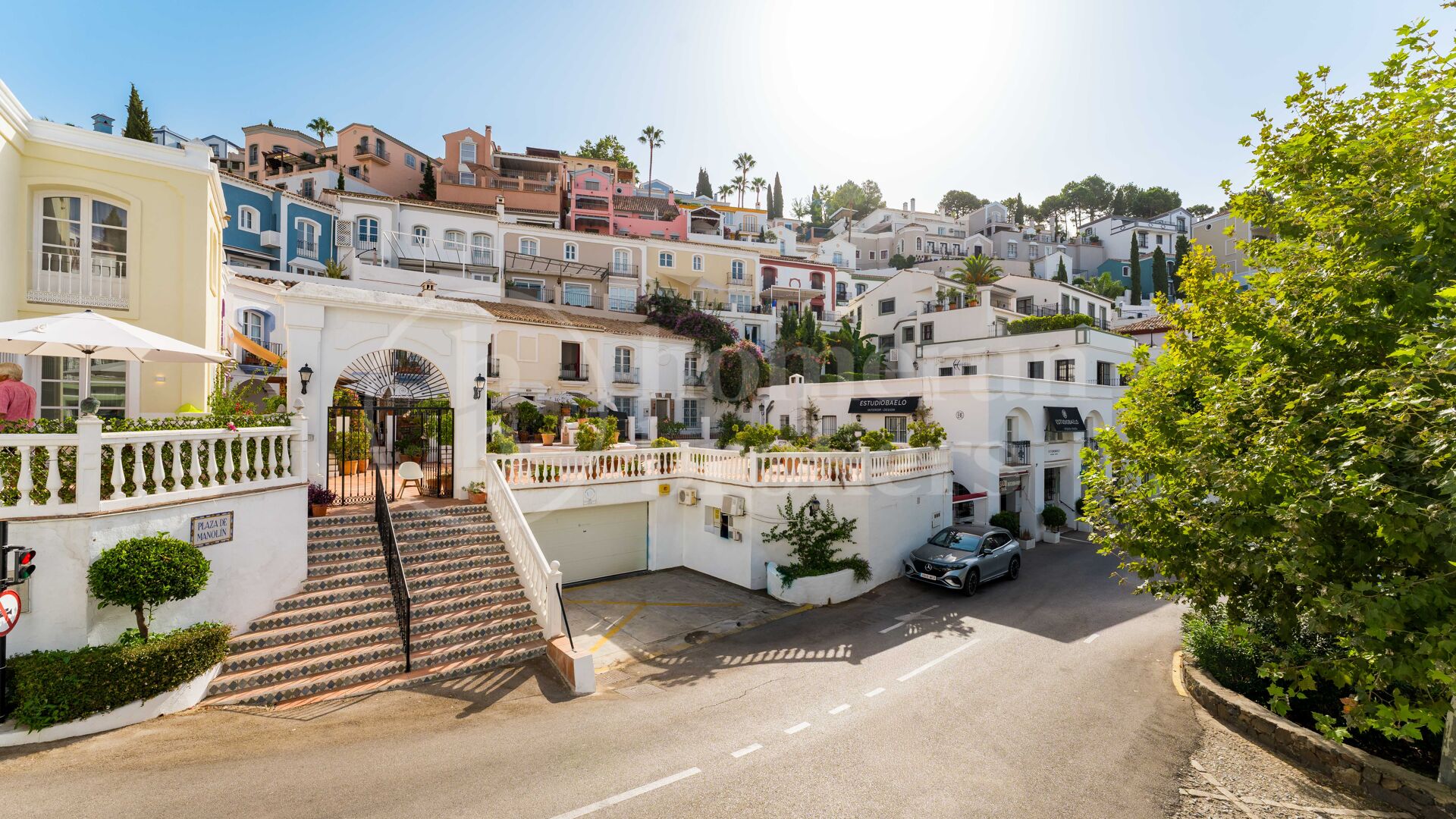 Casa Caritha - Renovated Townhouse with Sea Views for Long-Term Rent in La Heredia