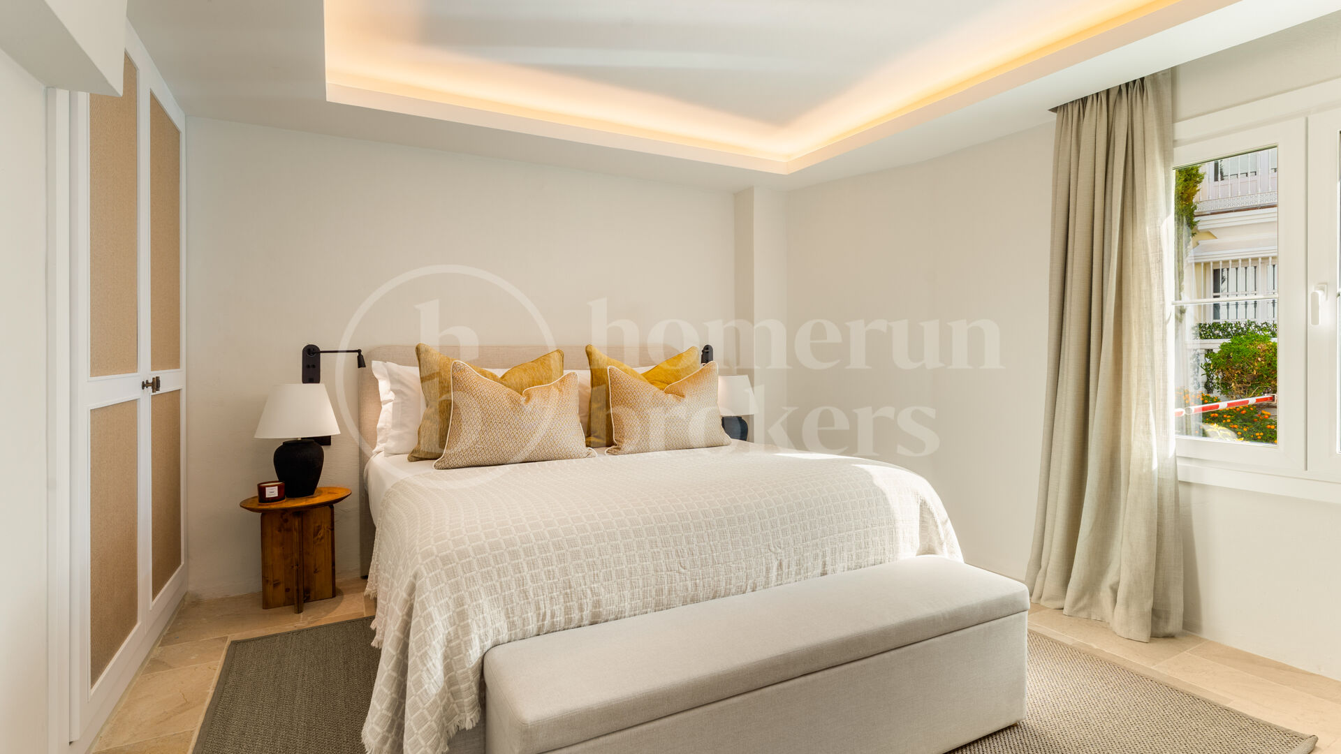 Casa Caritha - Renovated Townhouse with Sea Views for Long-Term Rent in La Heredia