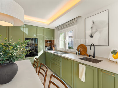 Casa Caritha - Renovated Townhouse with Sea Views for Long-Term Rent in La Heredia