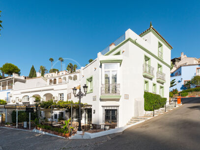 Casa Caritha - Renovated Townhouse with Sea Views for Long-Term Rent in La Heredia