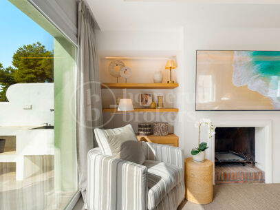 Casa Caritha - Renovated Townhouse with Sea Views for Long-Term Rent in La Heredia