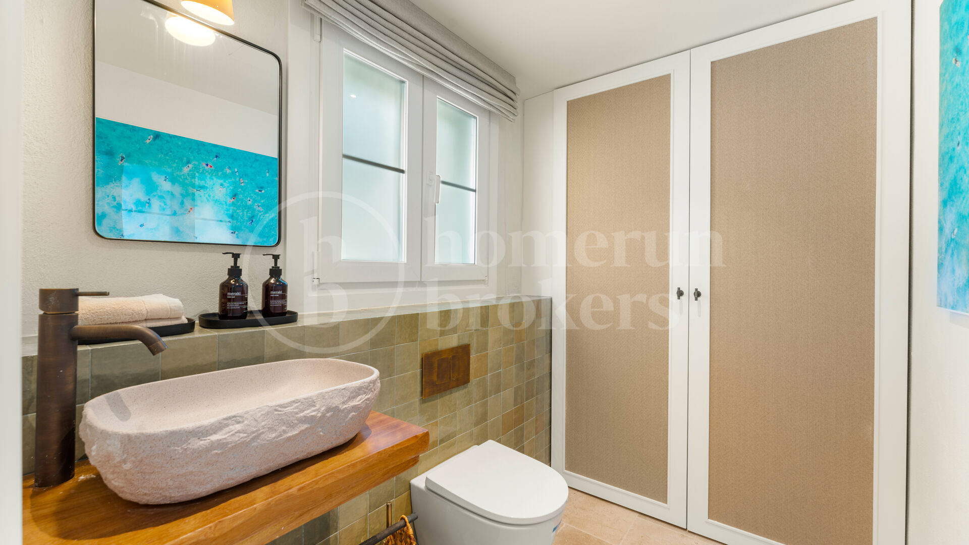 Casa Caritha - Renovated Townhouse with Sea Views for Long-Term Rent in La Heredia