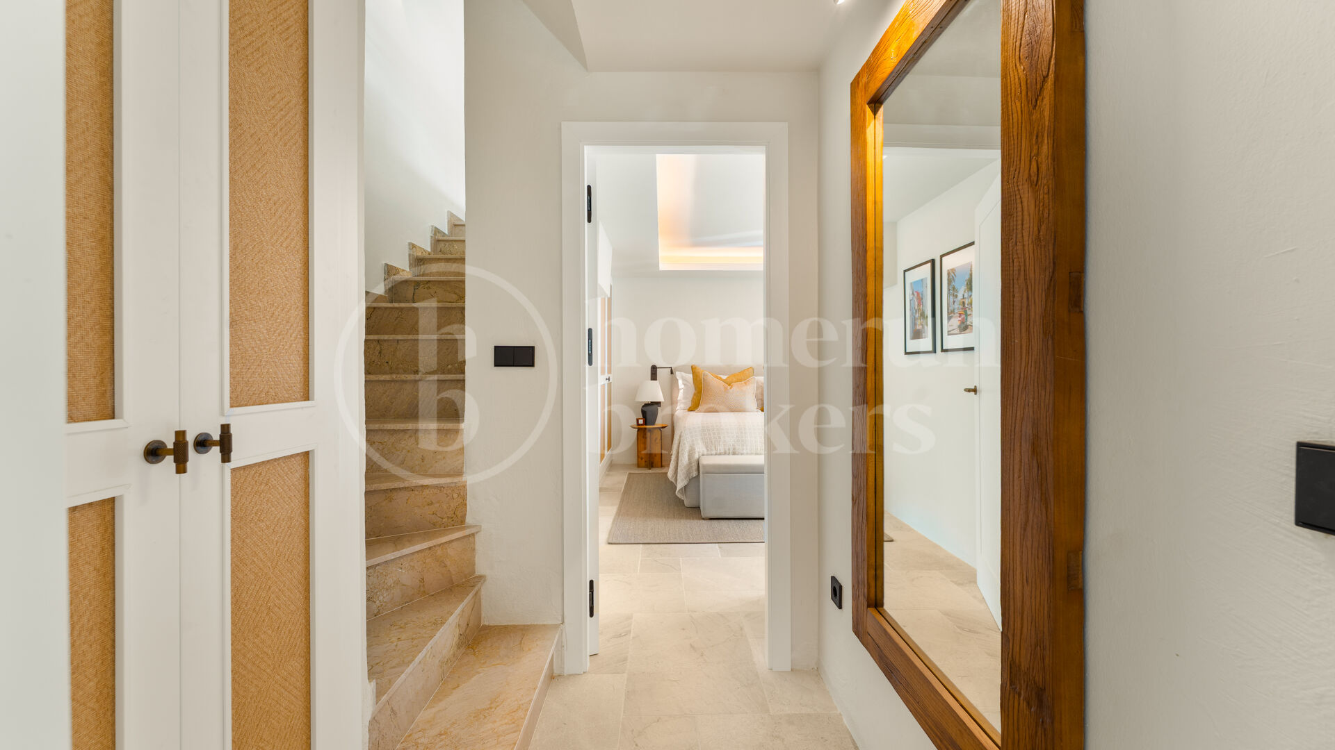 Casa Caritha - Renovated Townhouse with Sea Views for Long-Term Rent in La Heredia