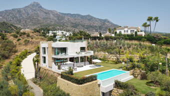 Villa Horizon - Contemporary Luxury with a Private Spa and Panoramic Views