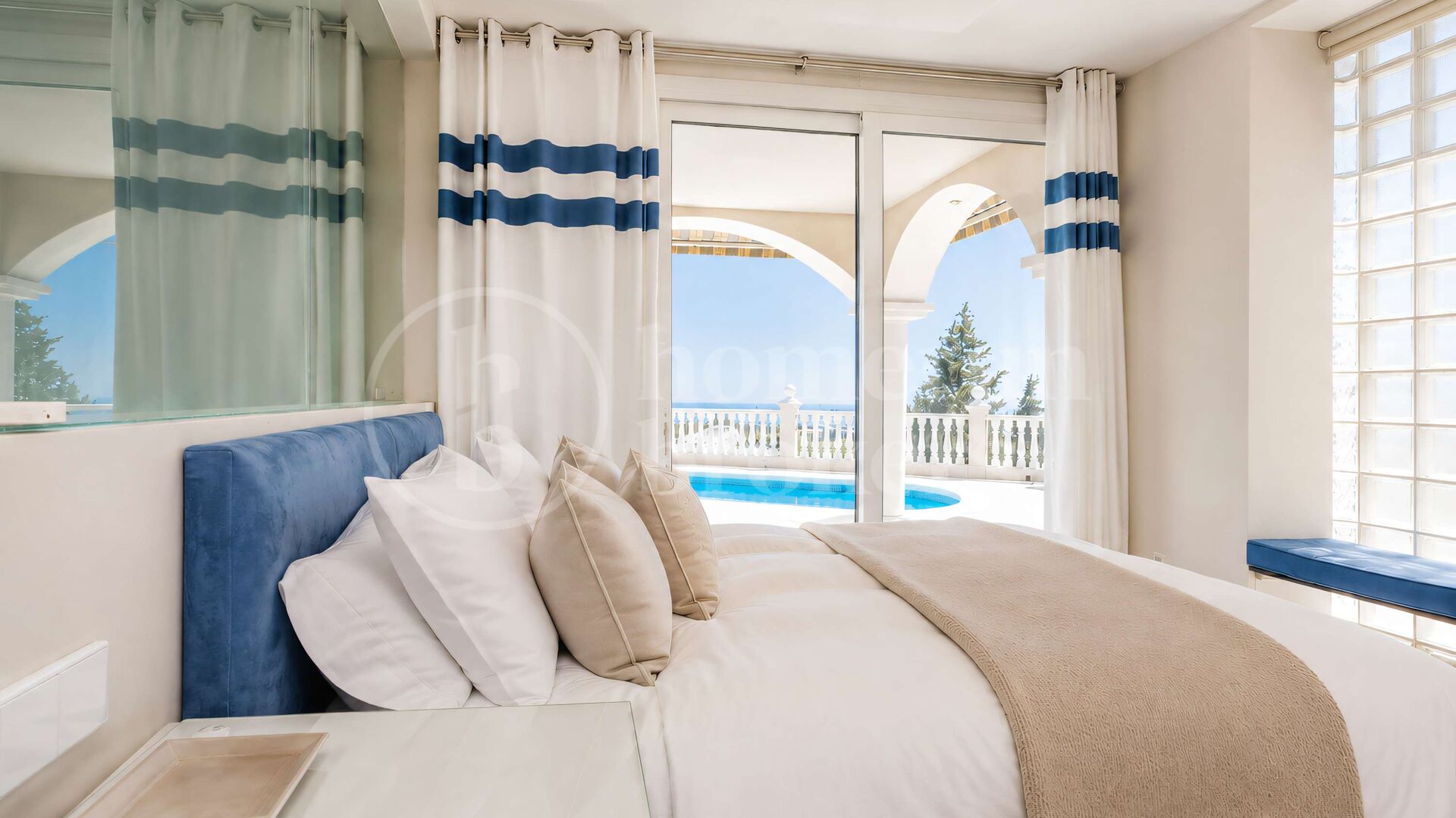 Villa El Herrojo - Lyxvilla med 6 sovrum för uthyrning och panoramautsikt över havet