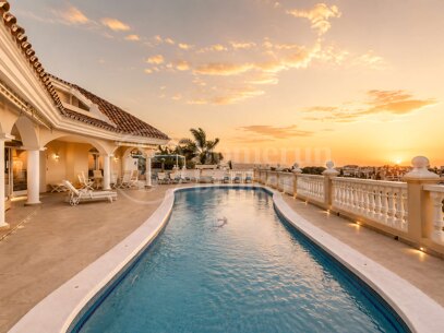 Villa El Herrojo - Lyxvilla med 6 sovrum för uthyrning och panoramautsikt över havet